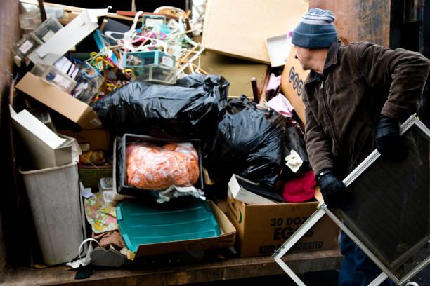 Best Garage Cleanout  in Roseville, MI